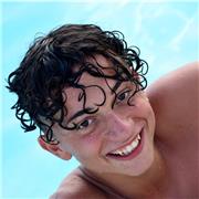 Offro lezioni private a studenti scuole medie/superiori adattandomi al programma didattico corrente